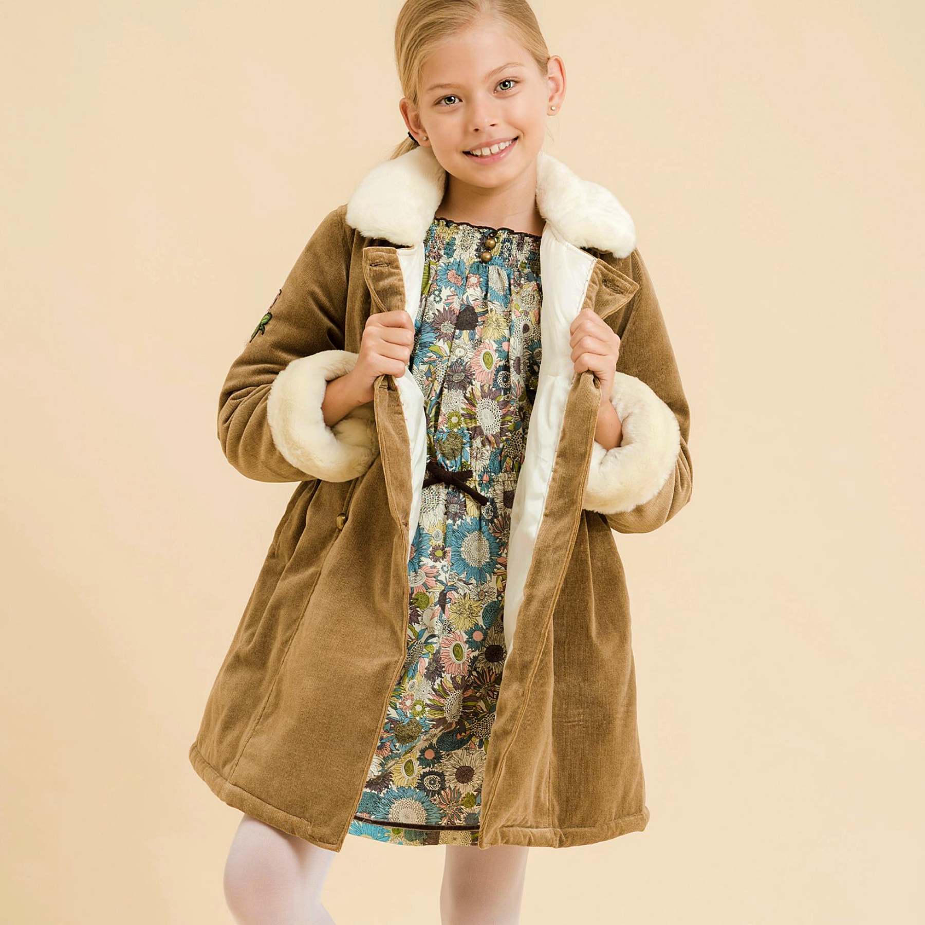 Manteau Long Fille | Velours Beige et Fausse Fourrure | ANOUSHKA – Image 7