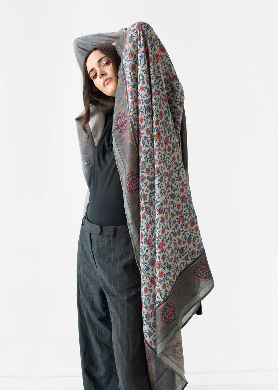 Squared wool stole – Mehndi (powder) – Image 2