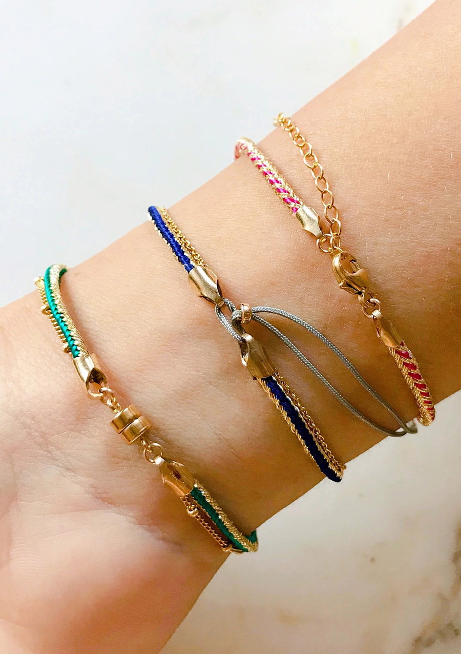 Bracelet tissé fils d’or et soie – Okda Lapis Lazuli – Image 2